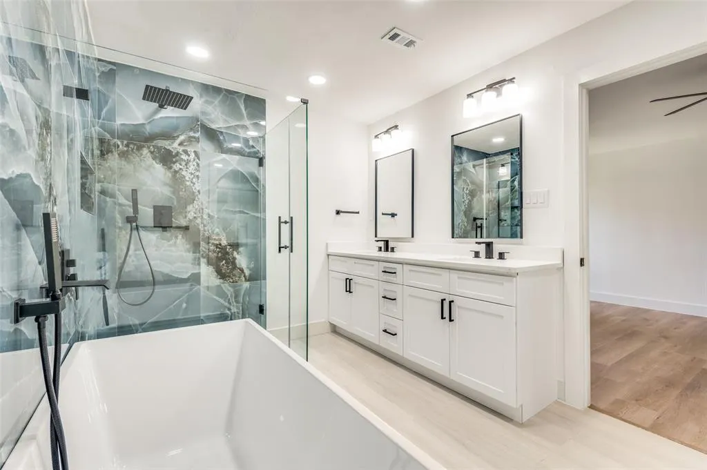5807 Winding Woods Trail
