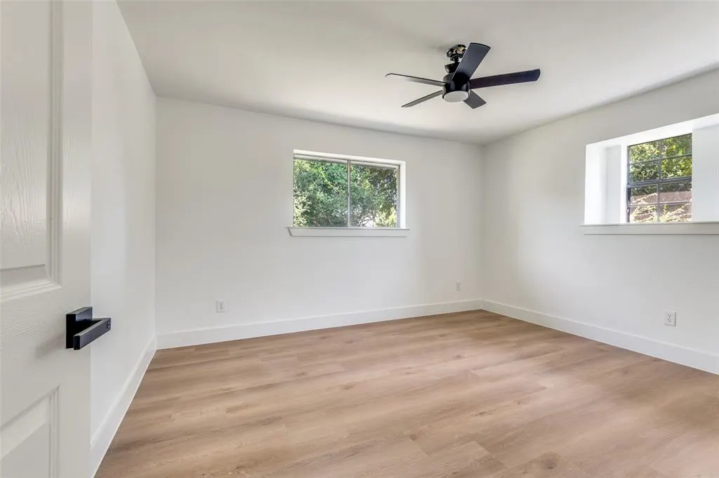5807 Winding Woods Trail