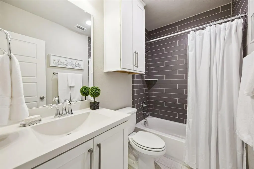 779 Lacey Oaks Place