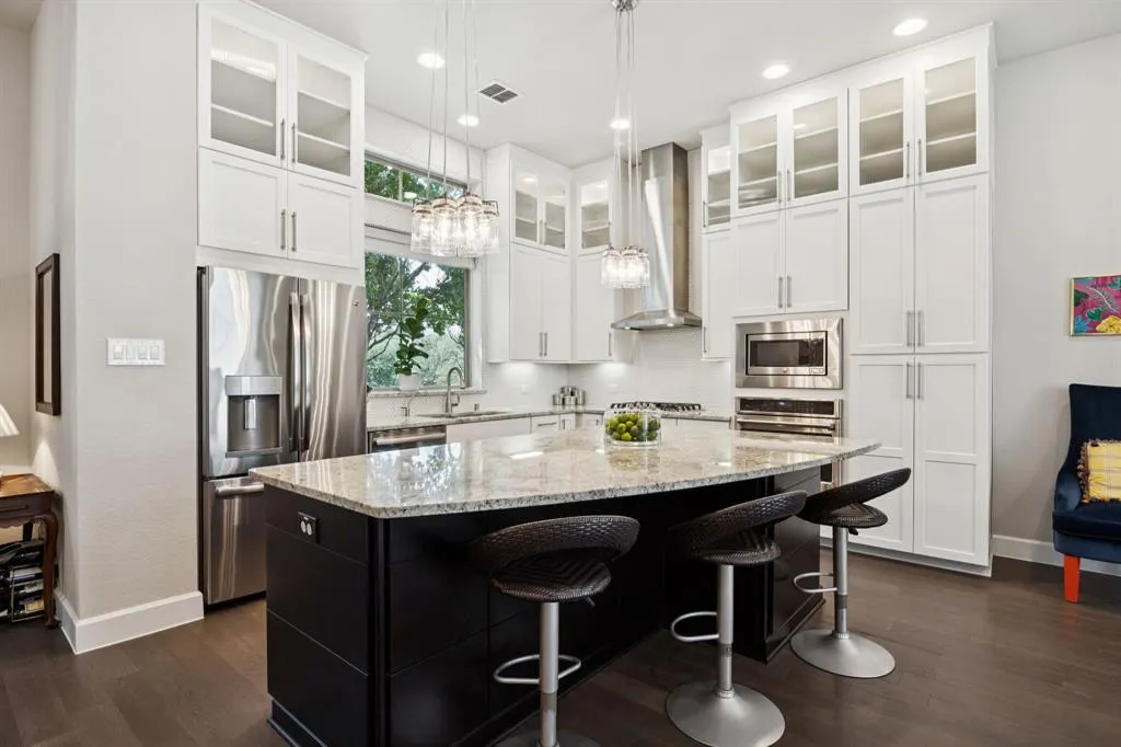 779 Lacey Oaks Place