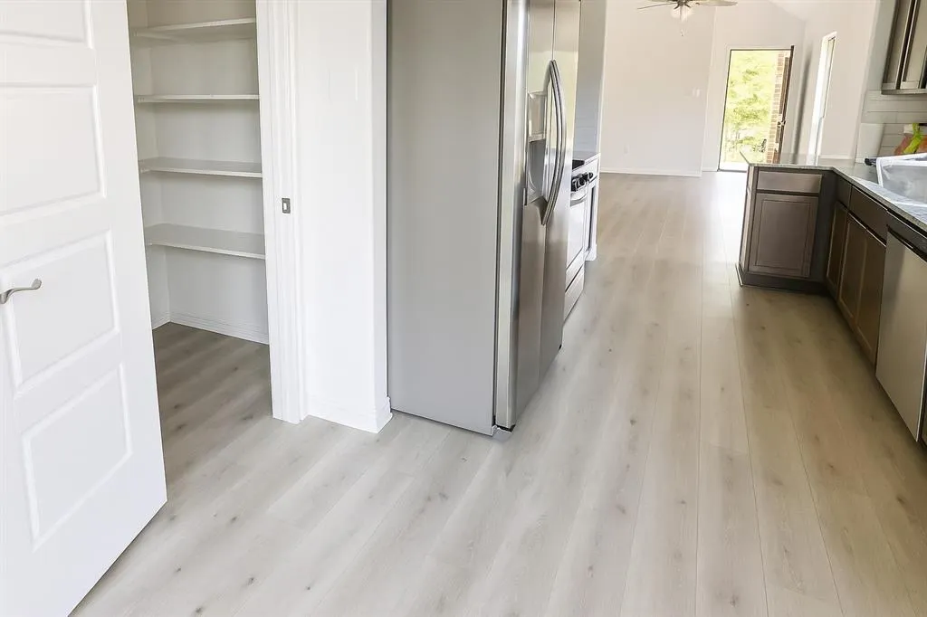 7505 Paramount Drive