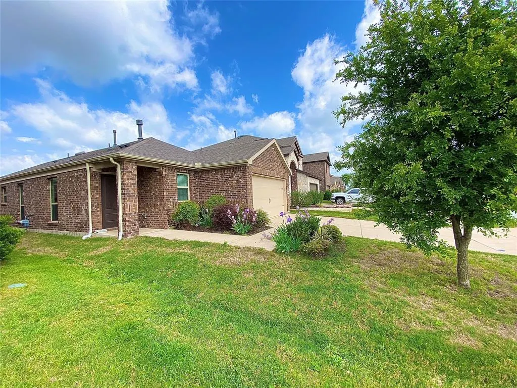 7505 Paramount Drive