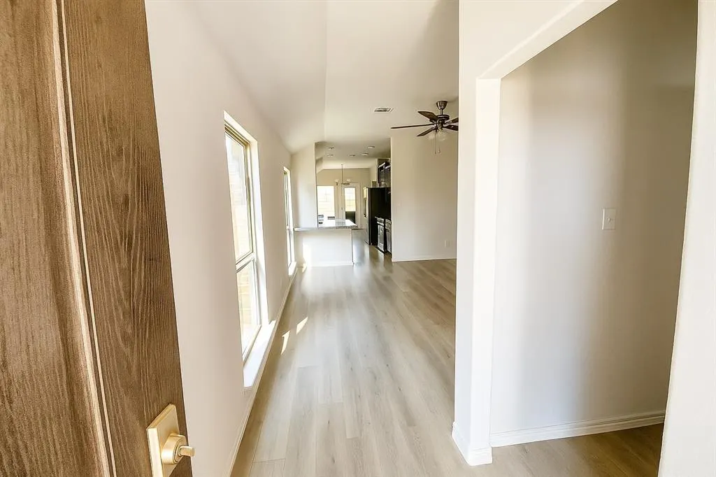 7505 Paramount Drive