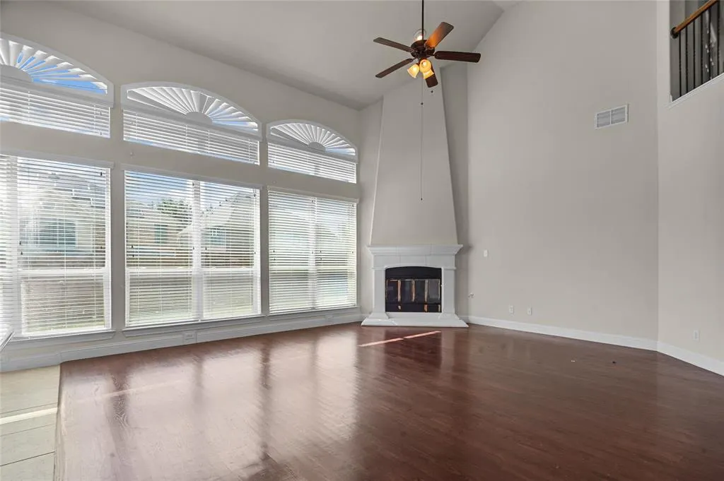 950 Woodstream Drive