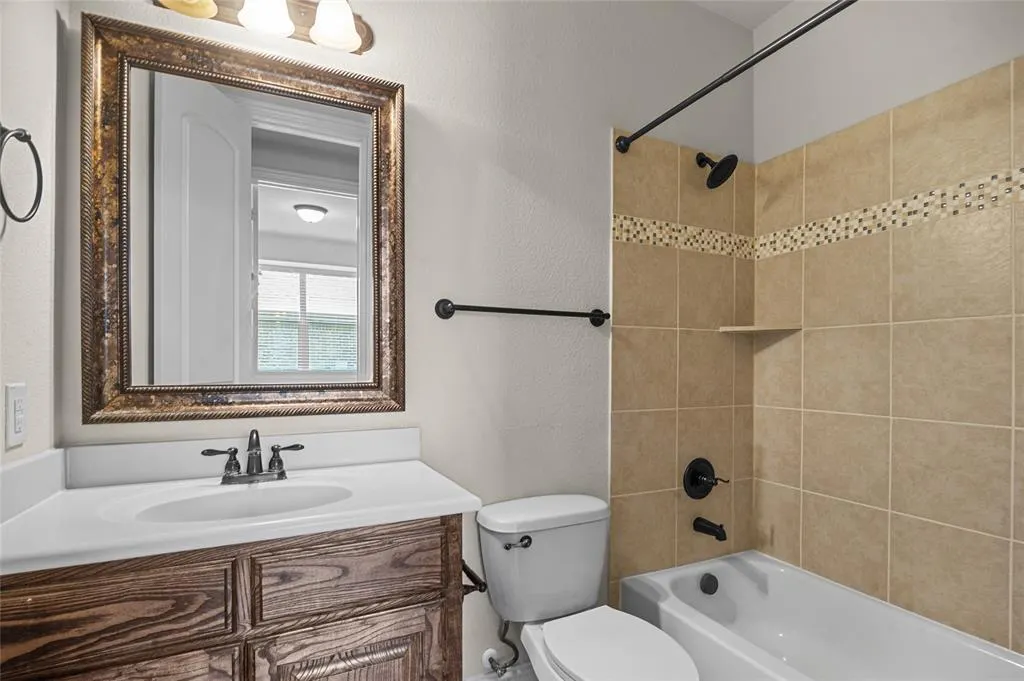 950 Woodstream Drive