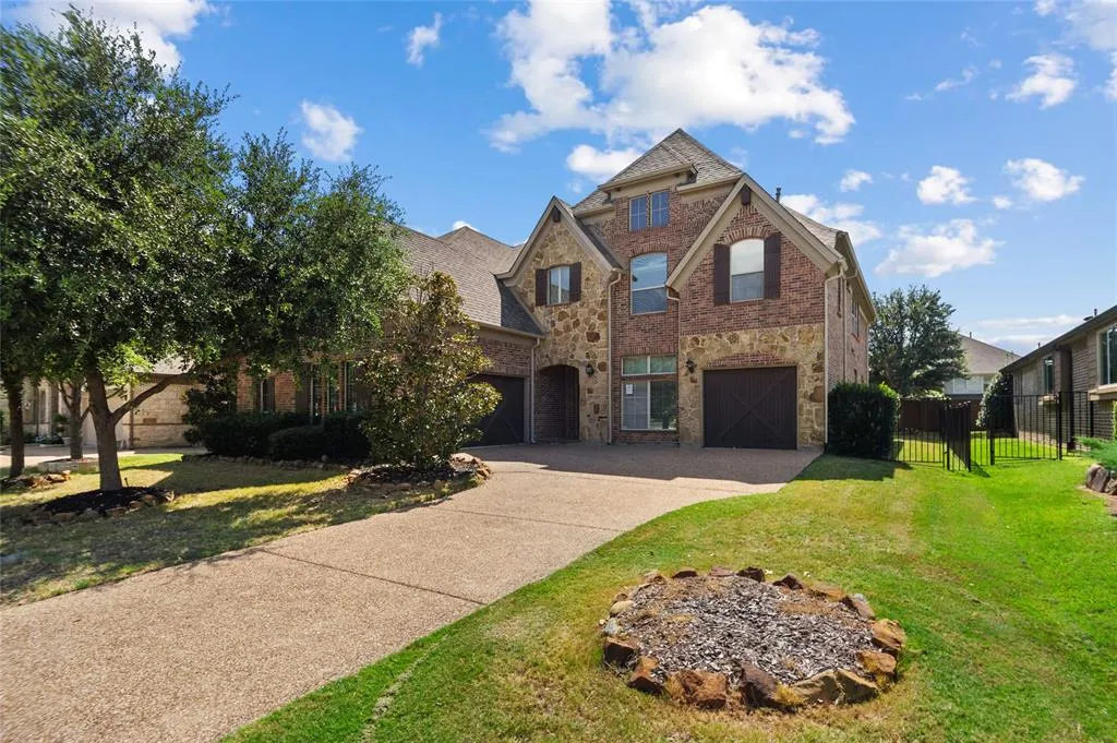 950 Woodstream Drive