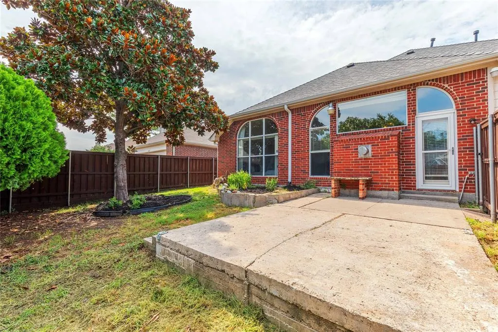 3313 Heatherbrook Drive