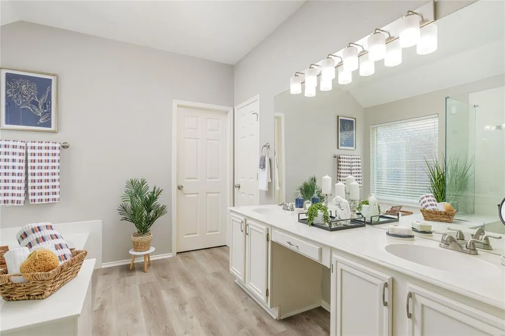 3313 Heatherbrook Drive