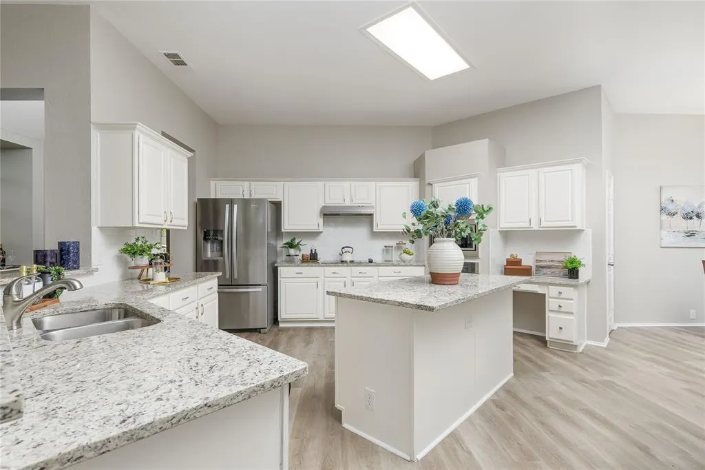 3313 Heatherbrook Drive