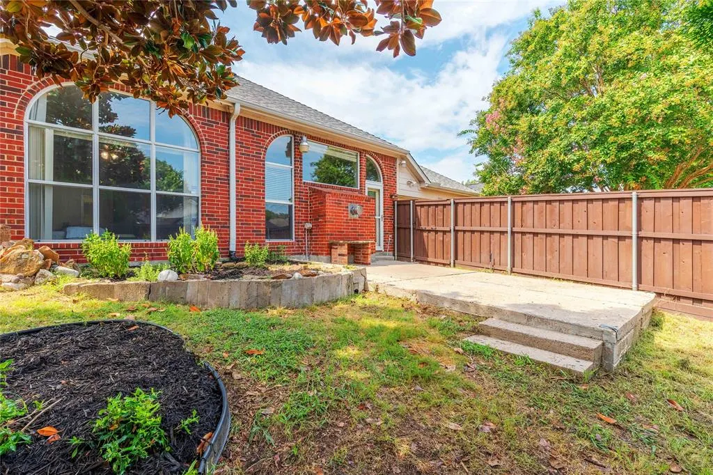 3313 Heatherbrook Drive