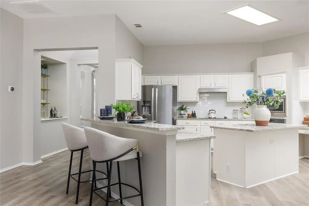 3313 Heatherbrook Drive