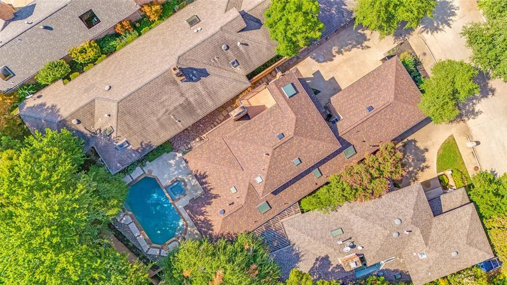 11908 Forest Lake Lane