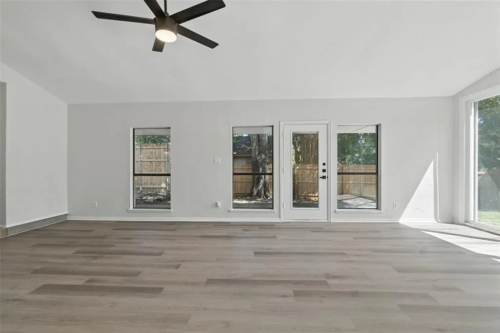 1216 Baxter Drive