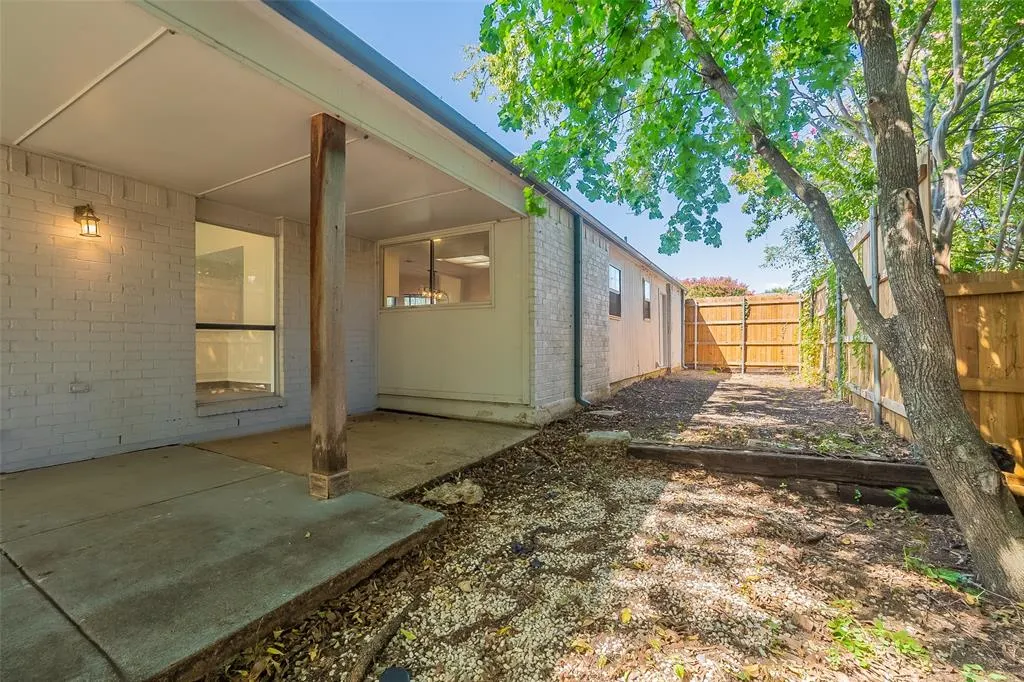 1216 Baxter Drive