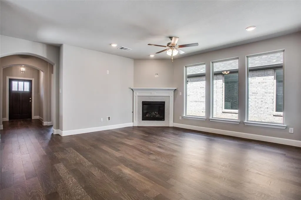 2133 Barx Drive