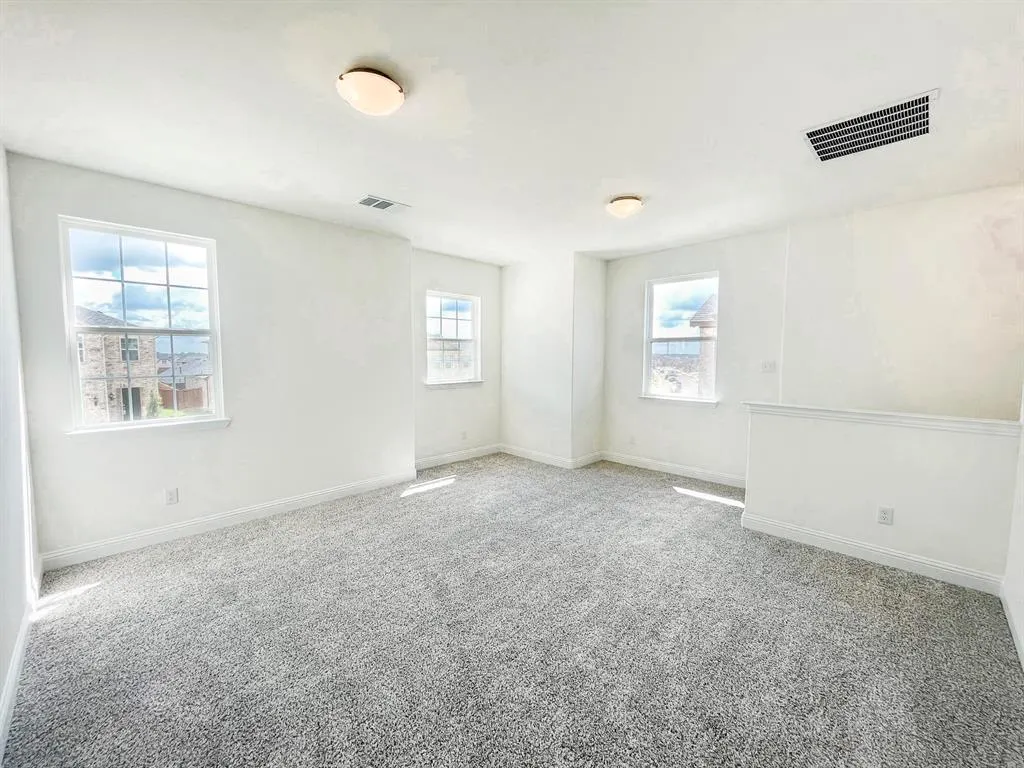 825 Amenduni Lane