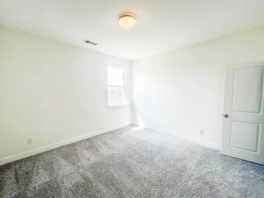 825 Amenduni Lane