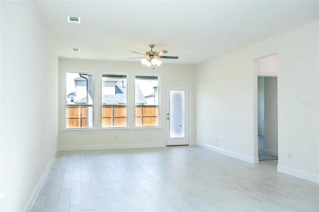 825 Amenduni Lane