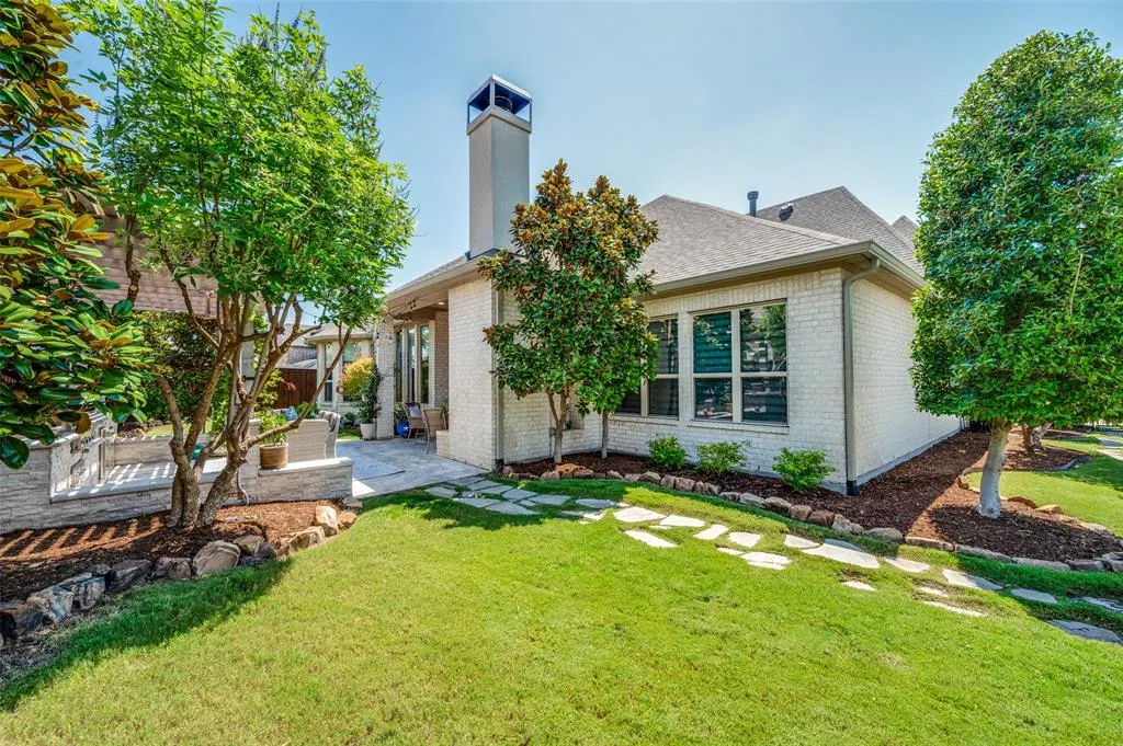 2991 Blackthorn Drive