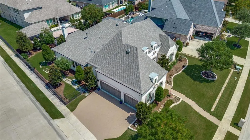 2991 Blackthorn Drive