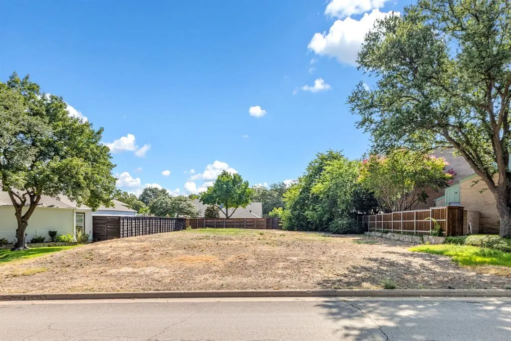 13024 Hughes Lane
