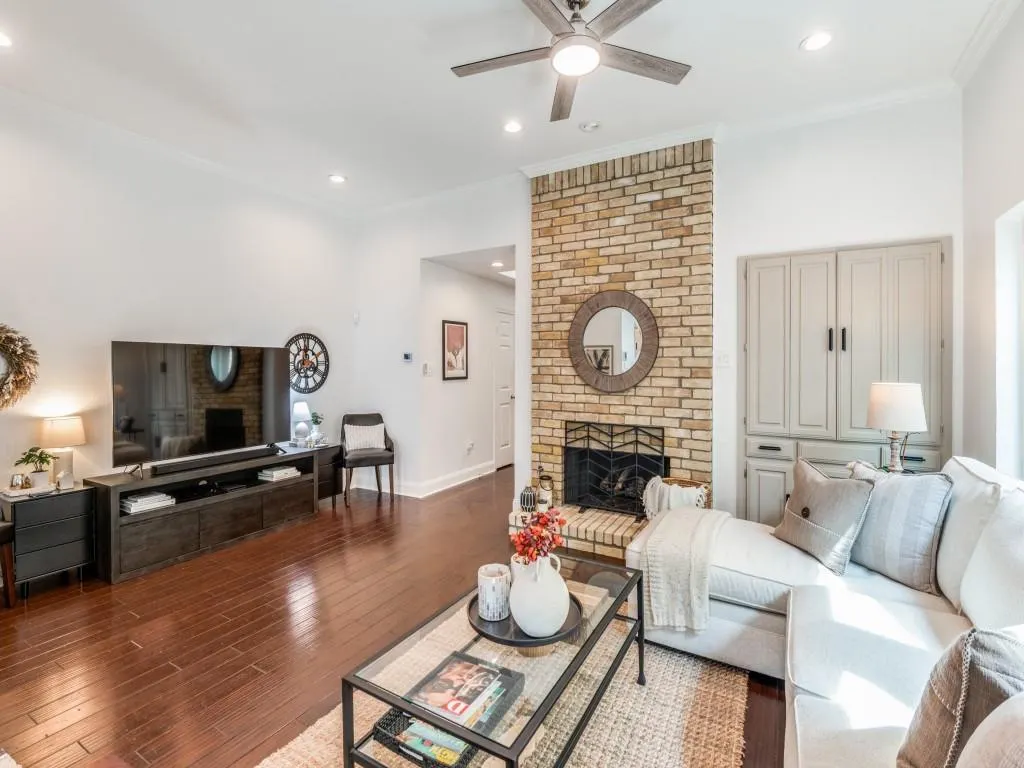 5826 Preston Valley Drive