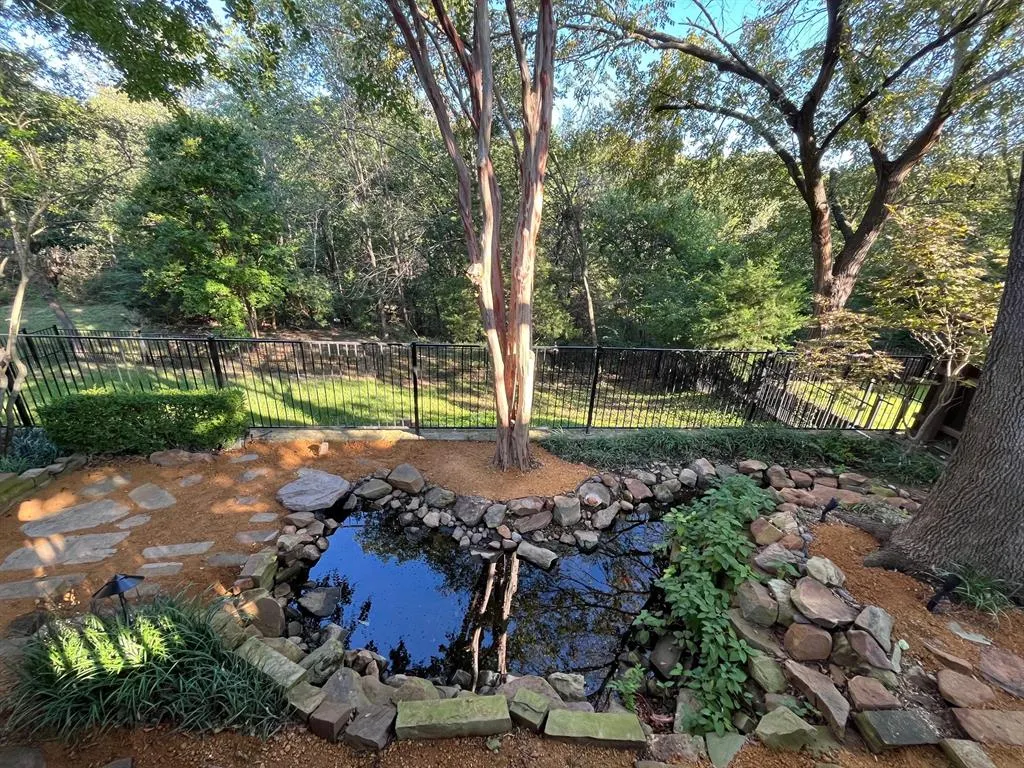 2328 Creek Ridge Drive