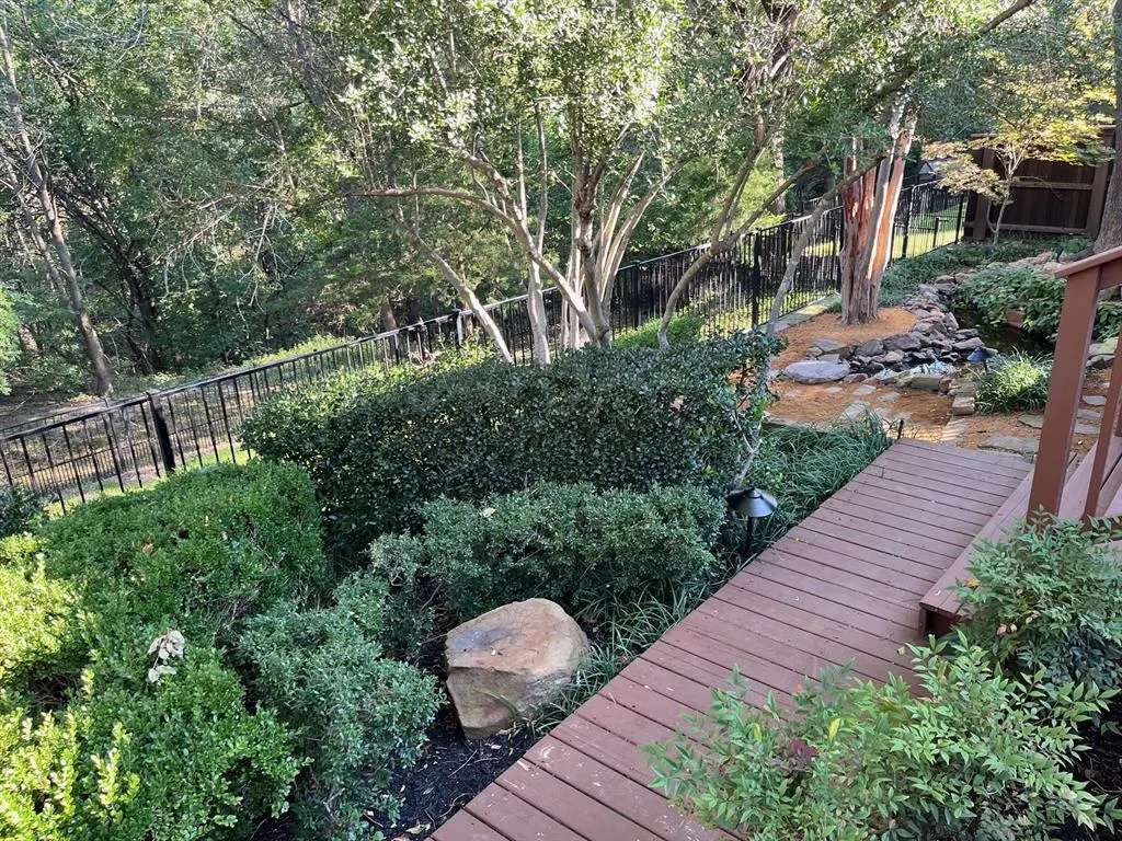 2328 Creek Ridge Drive