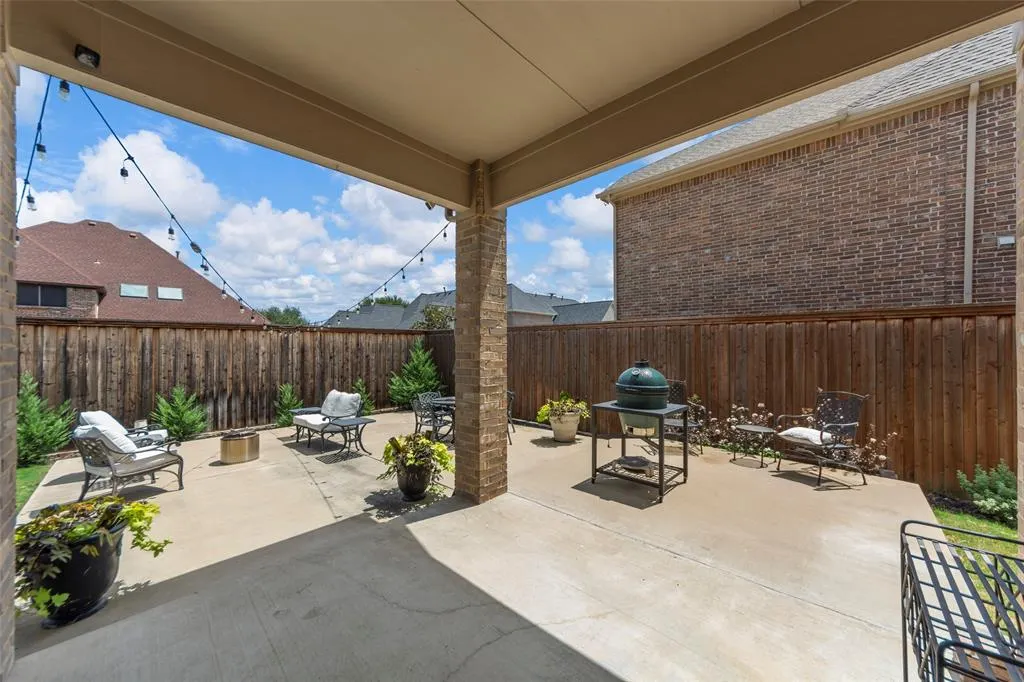 5408 Golden Sunset Court