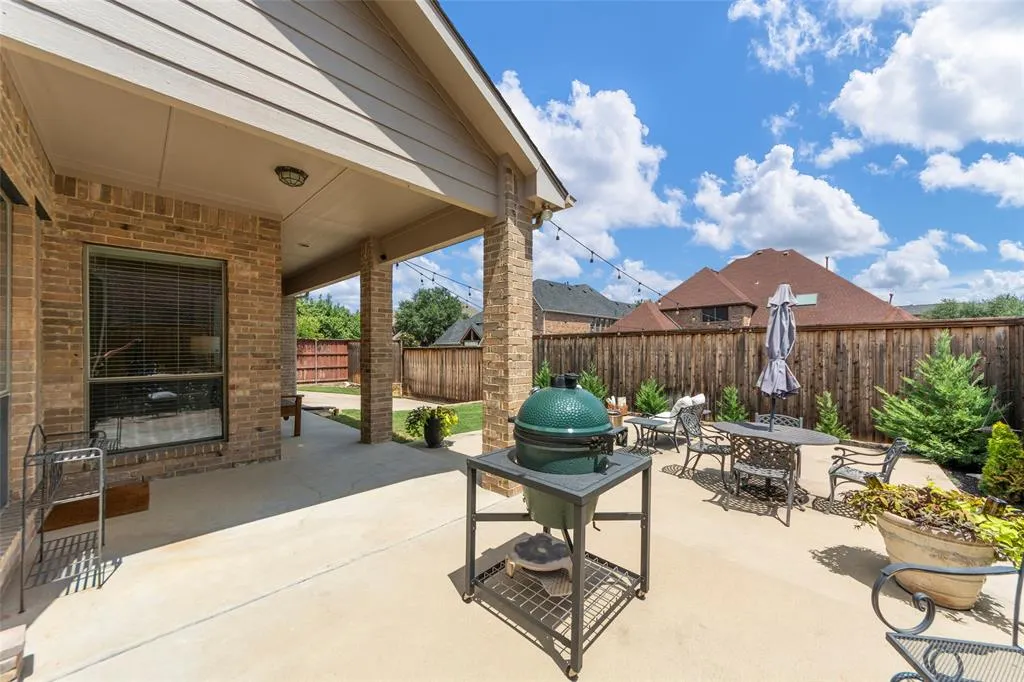 5408 Golden Sunset Court