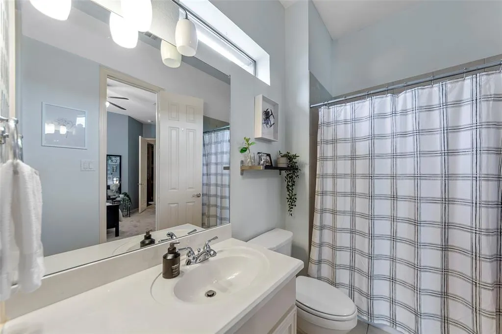 5408 Golden Sunset Court