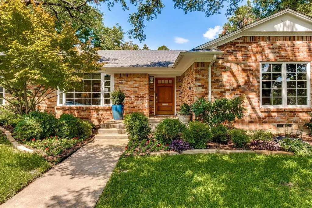 4649 College Park Drive
