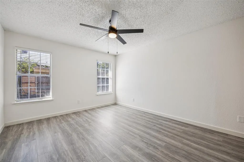 1424 Broadmoor Drive