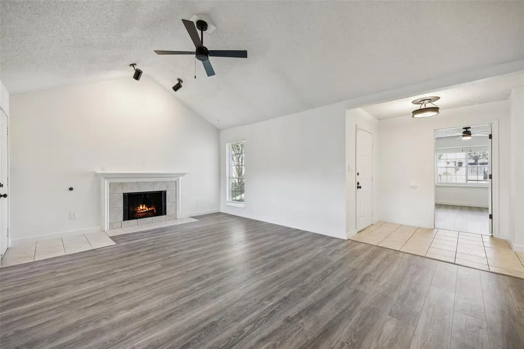 1424 Broadmoor Drive