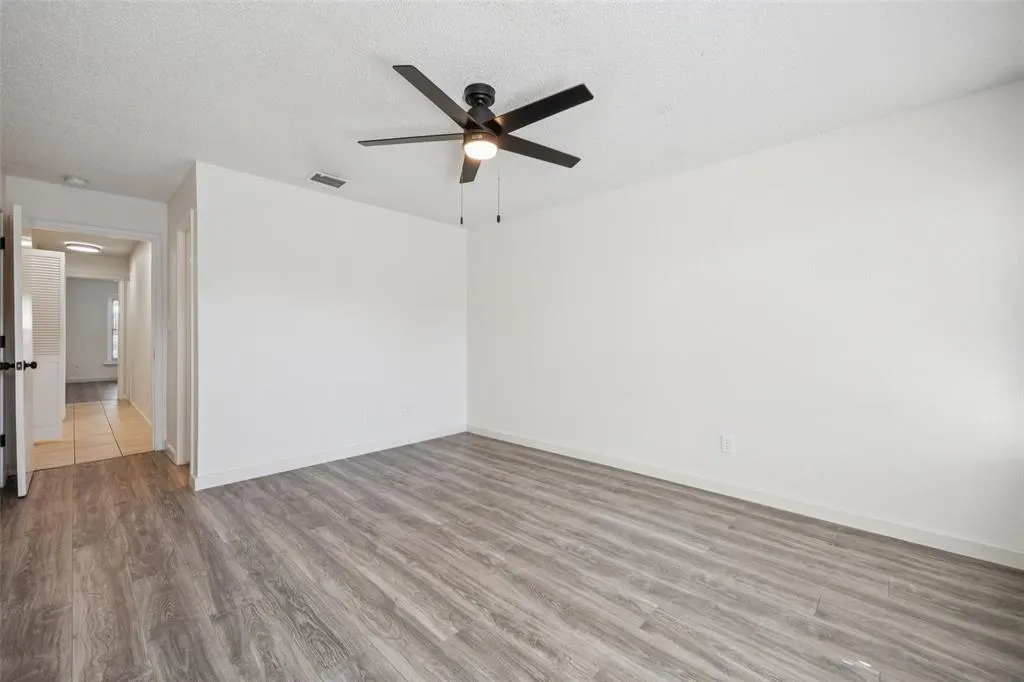 1424 Broadmoor Drive