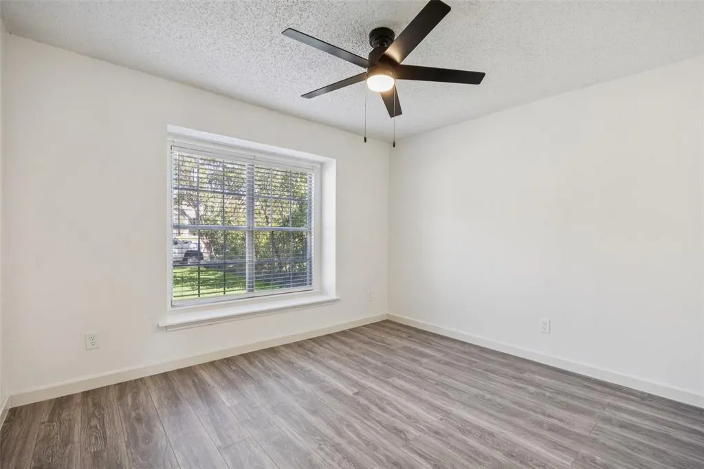 1424 Broadmoor Drive
