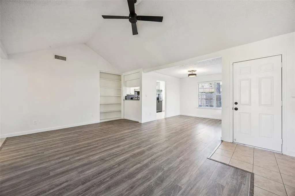 1424 Broadmoor Drive