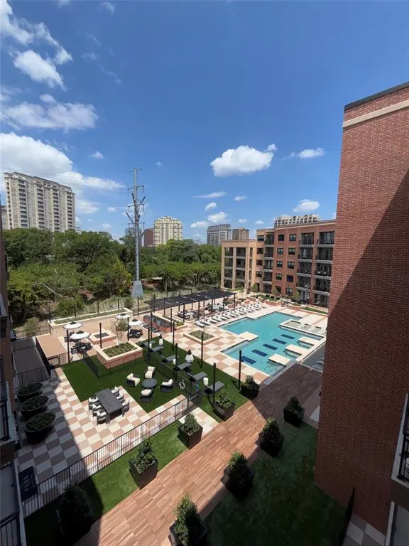 3255 Carlisle Street, #2517