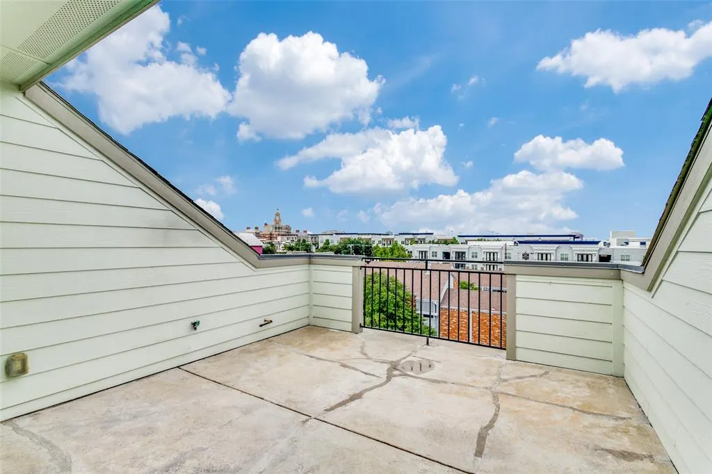 4316 Hartford Street, #2