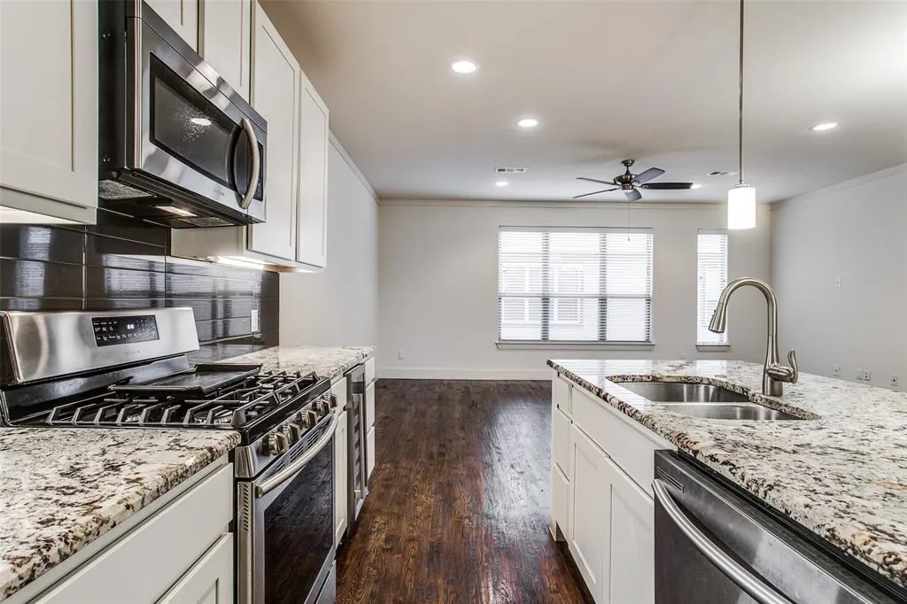 4316 Hartford Street, #2