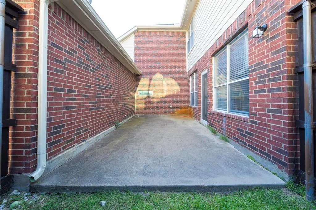 2404 Heather Glen Drive
