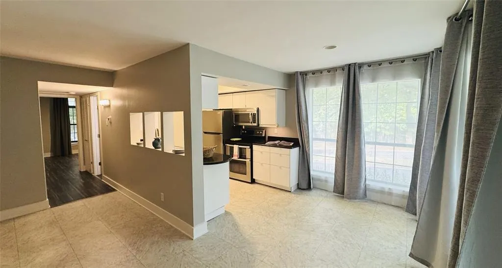 2505 Wedglea Drive, #201