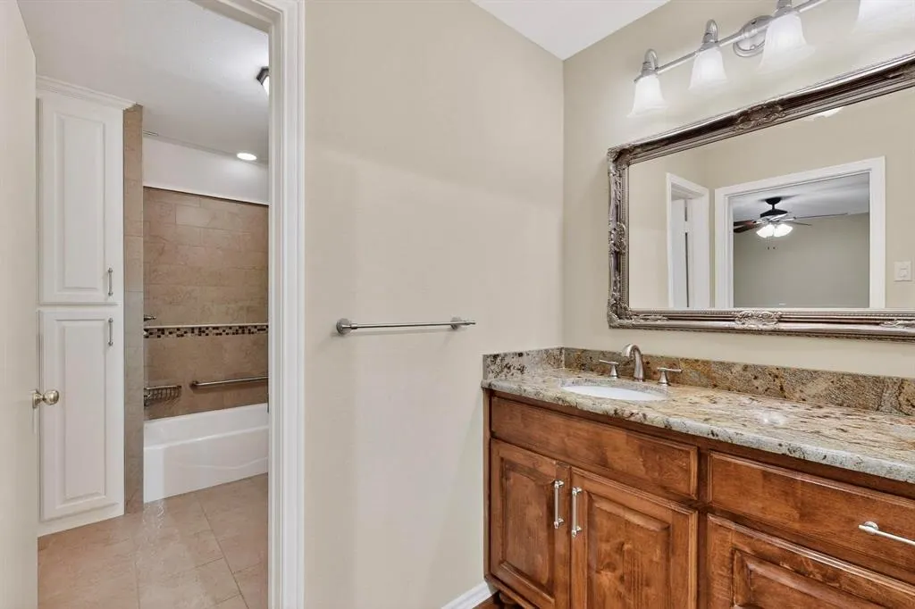7033 Helsem Way, #180