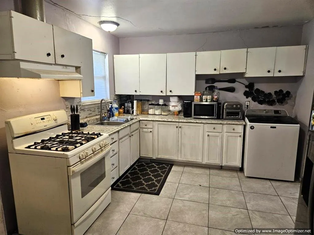 8411 Glen Regal Drive