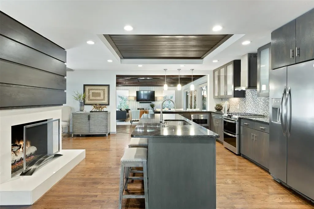 11207 Pinocchio Drive