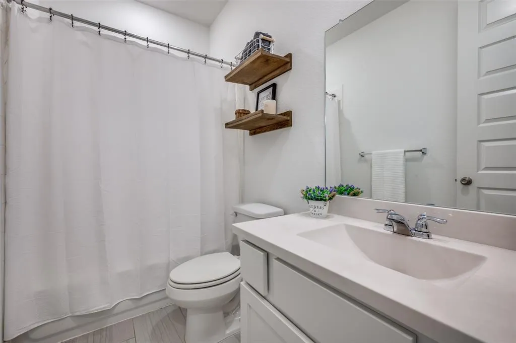 4101 Silver Spur Court