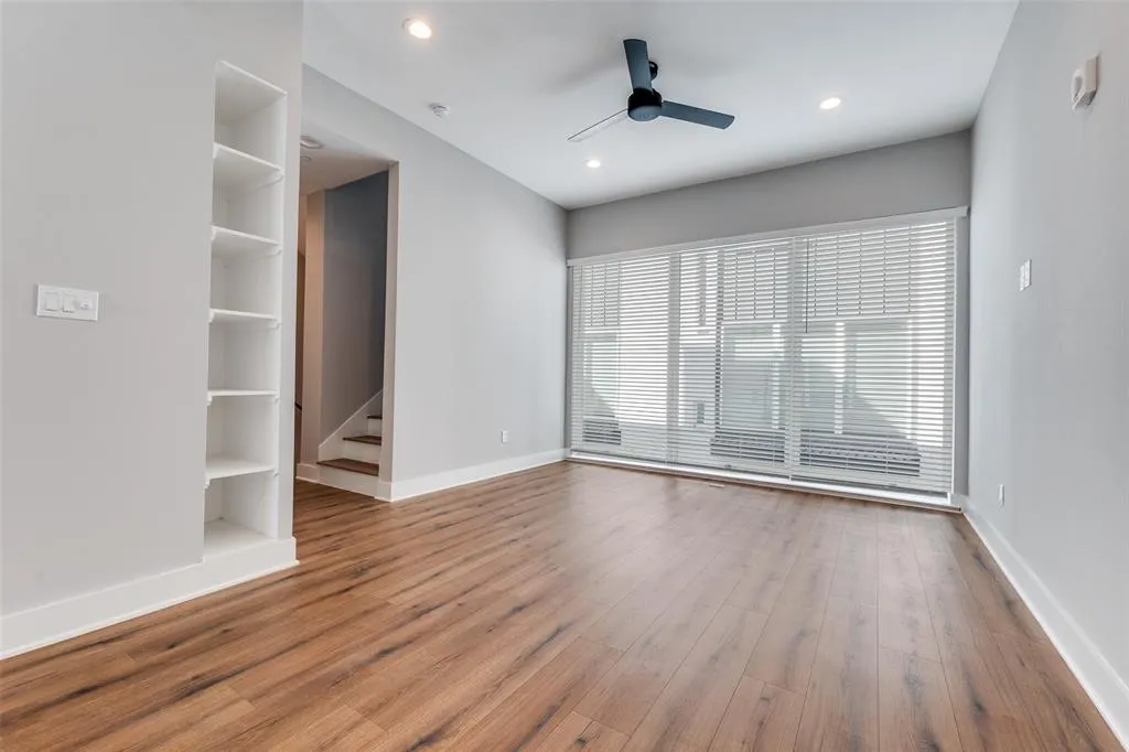 4440 Scurry Street, #202