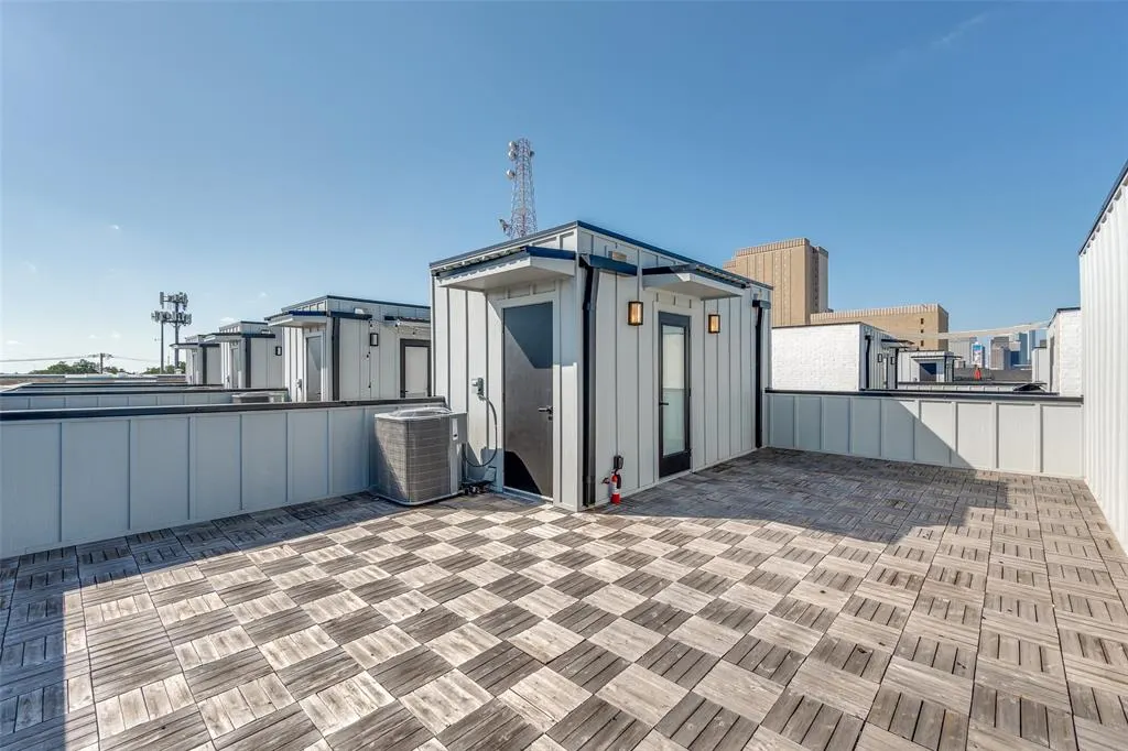 4440 Scurry Street, #202