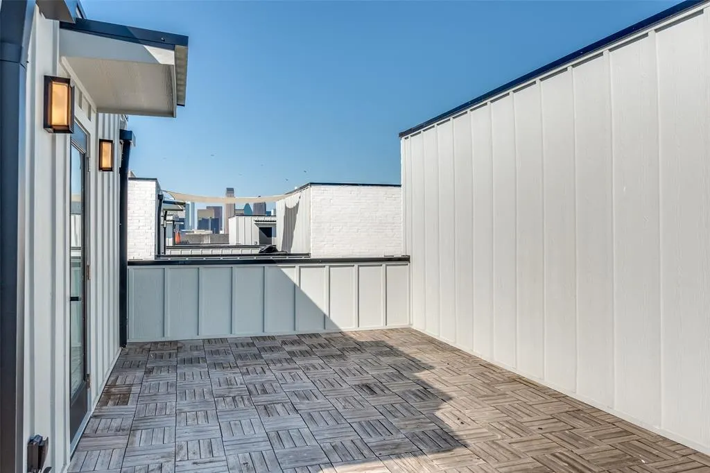 4440 Scurry Street, #202