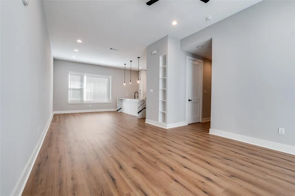 4440 Scurry Street, #202
